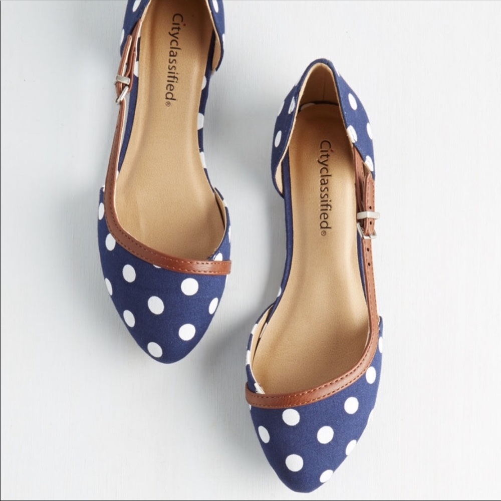 NWB Modcloth City Classified Polka Dot Flats